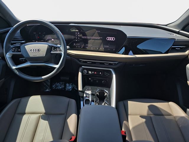 Used 2025 Audi Q5 Premium w/ Convenience Package image 10