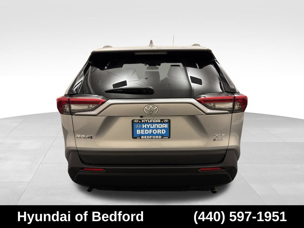 Used 2025 Toyota RAV4 XLE AWD/4WD image 6