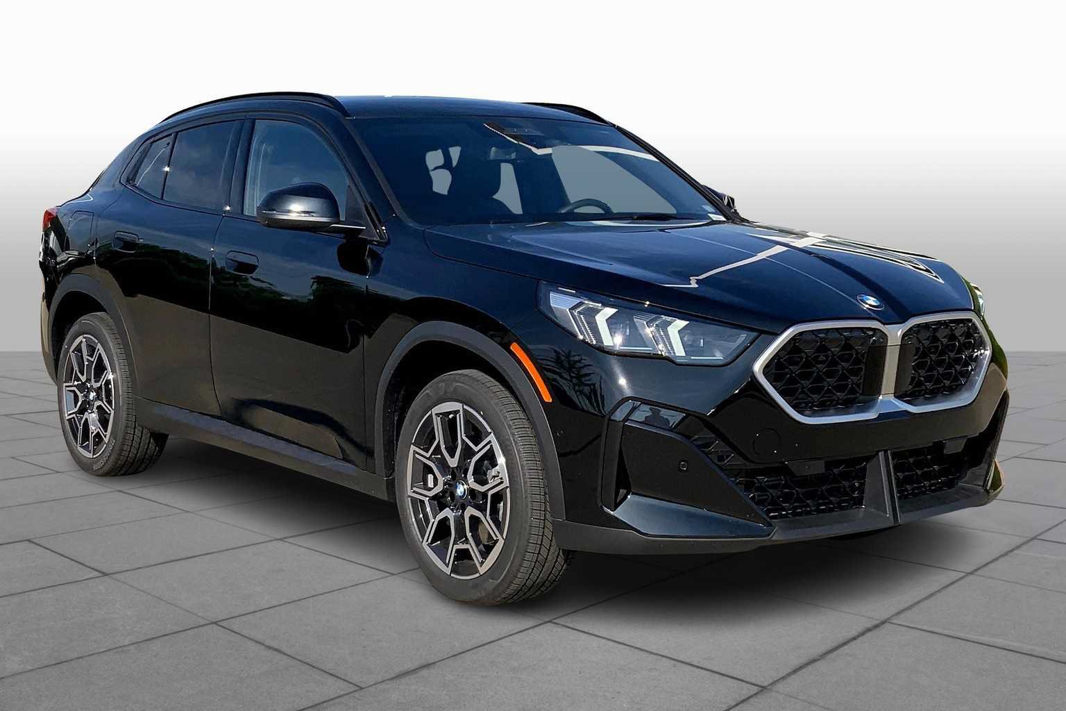 New 2025 BMW X2 xDrive28i w/ Technology Package AWD/4WD image 2