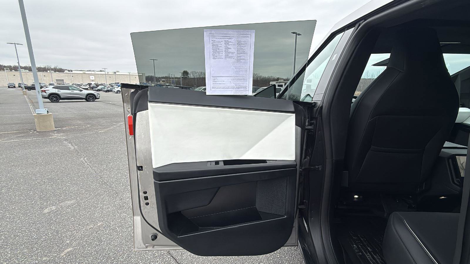 Used 2024 Tesla Cybertruck AWD Crew Cab image 22