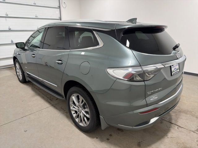 Used 2023 Buick Enclave Avenir w/ Avenir Technology Package image 6