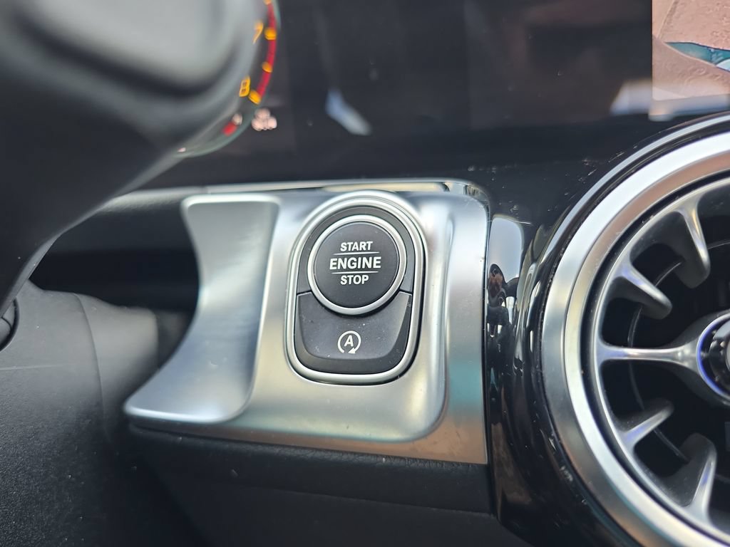 Certified 2023 Mercedes-Benz GLB 35 AMG 4MATIC image 26