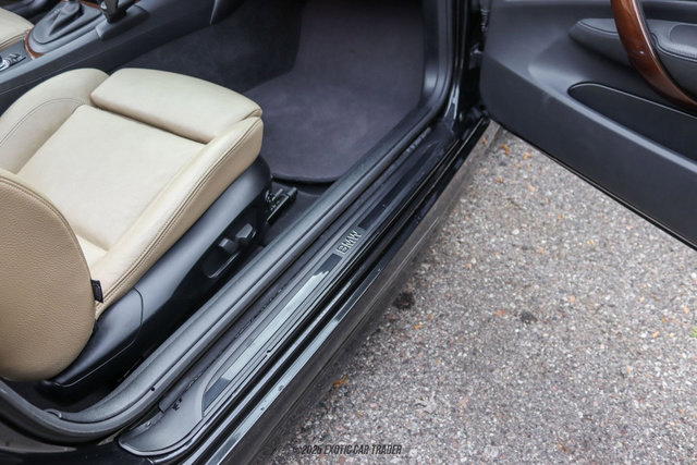 Used 2010 BMW 135i Convertible image 51