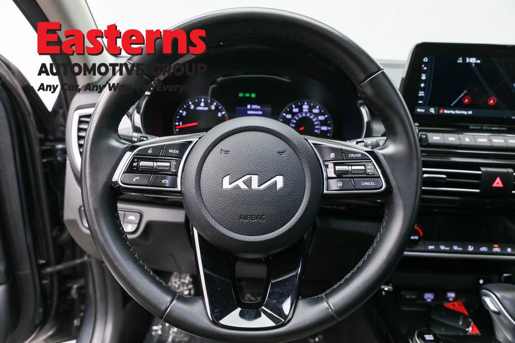 Used 2023 Kia Seltos EX image 10