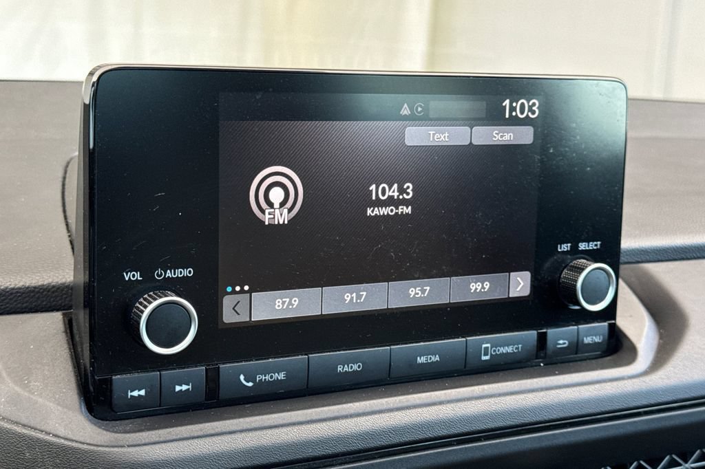 Used 2023 Honda Accord EX image 17
