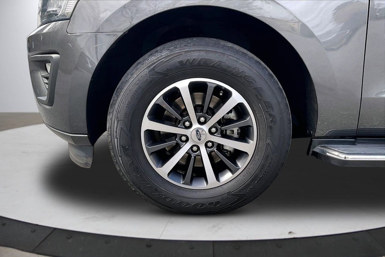 Used 2018 Ford Expedition XLT w/ Equipment Group 202A image 36