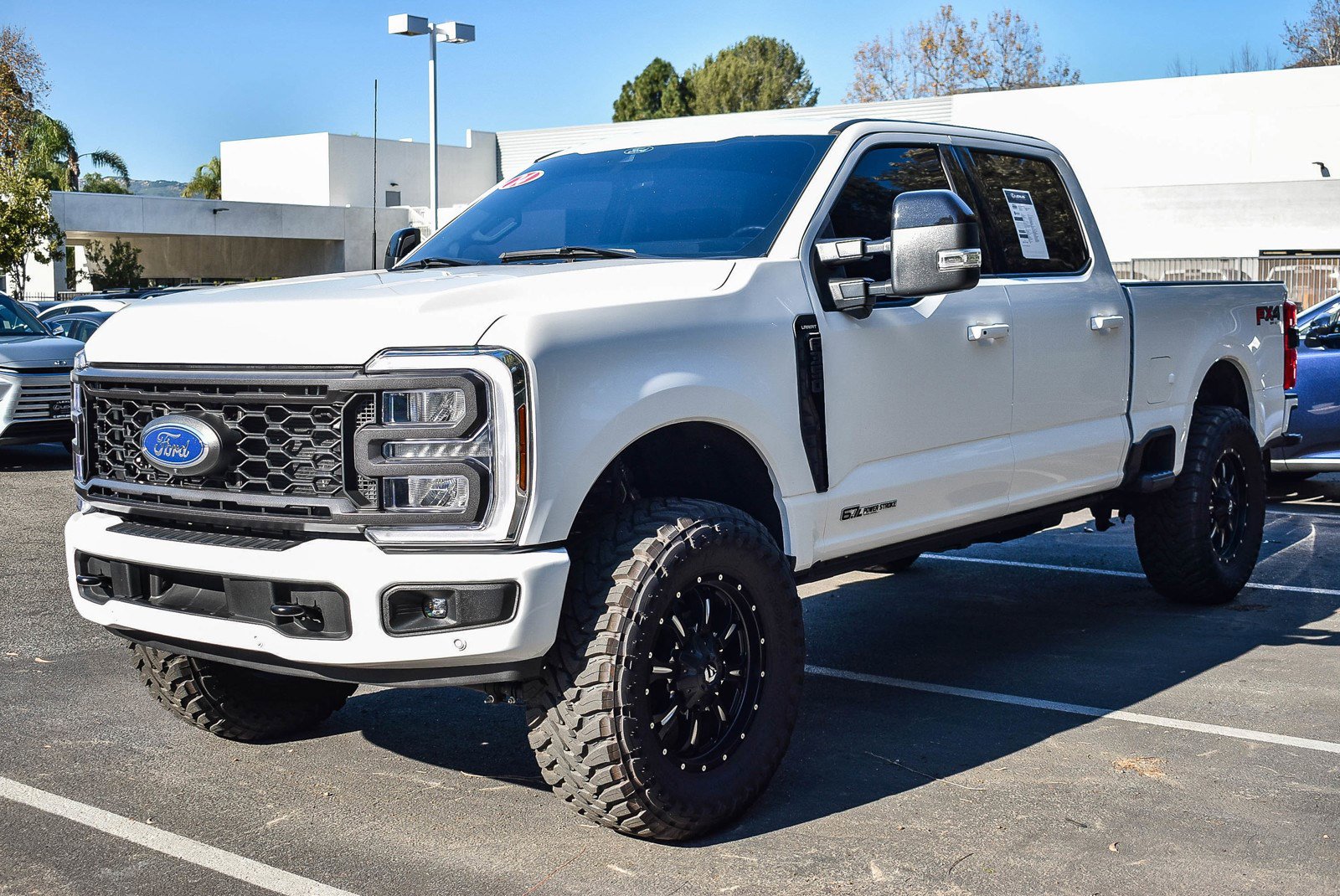 Used 2024 Ford F350 Lariat w/ Lariat Ultimate Package image 3