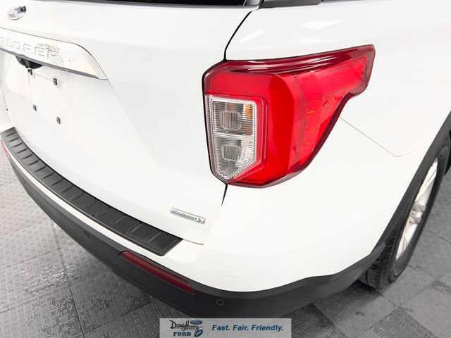 Used 2020 Ford Explorer XLT w/ Comfort Package image 13