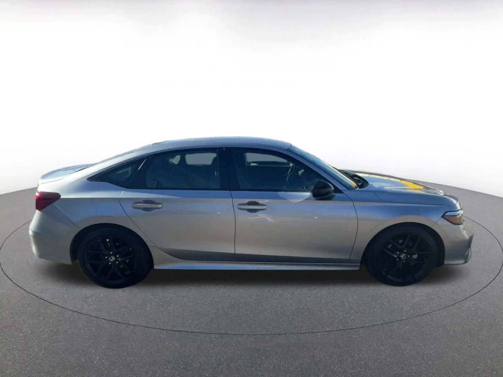 Used 2025 Honda Civic Sport image 15