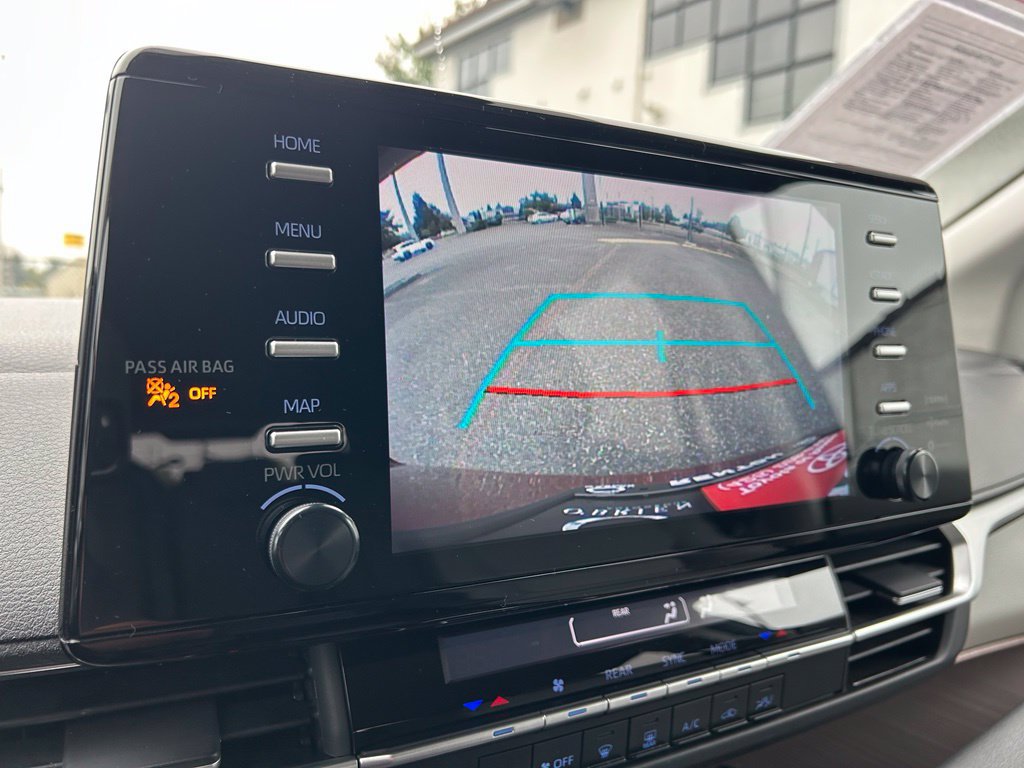 Certified 2024 Toyota Sienna LE AWD/4WD image 25