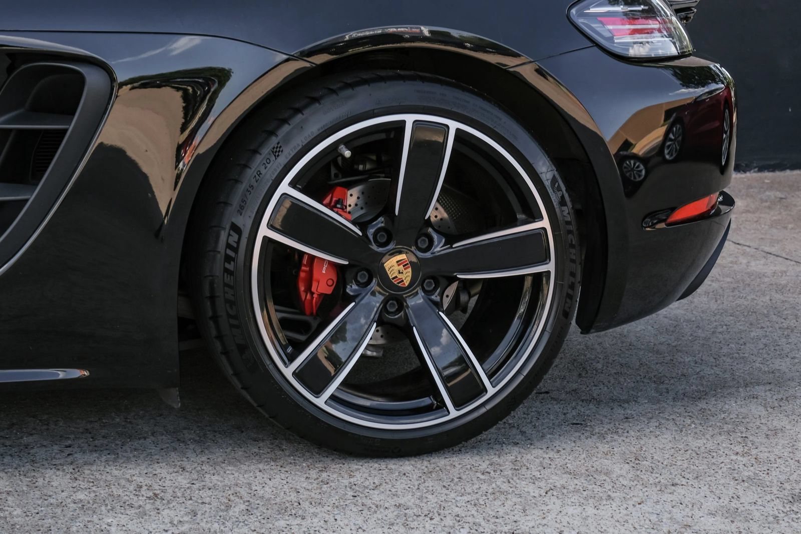 Used 2019 Porsche 718 Cayman S RWD image 43