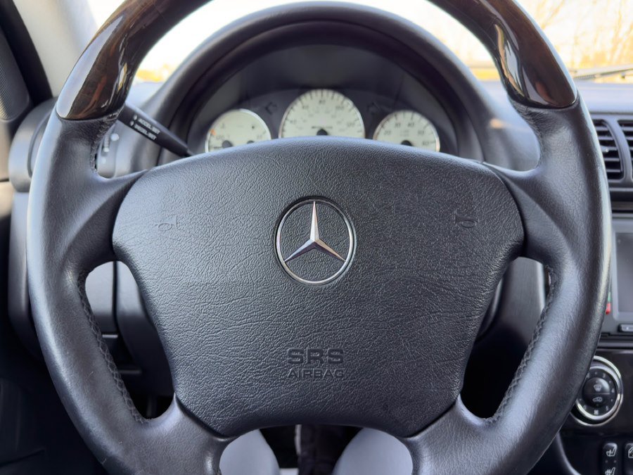 Used 2003 Mercedes-Benz ML 55 AMG 4MATIC image 34