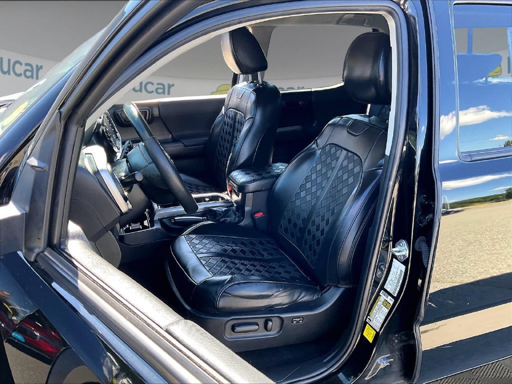 Used 2023 Toyota Tacoma 4x4 Double Cab w/ Trail Edition image 10