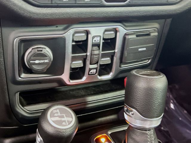 Used 2025 Jeep Gladiator Sport image 16