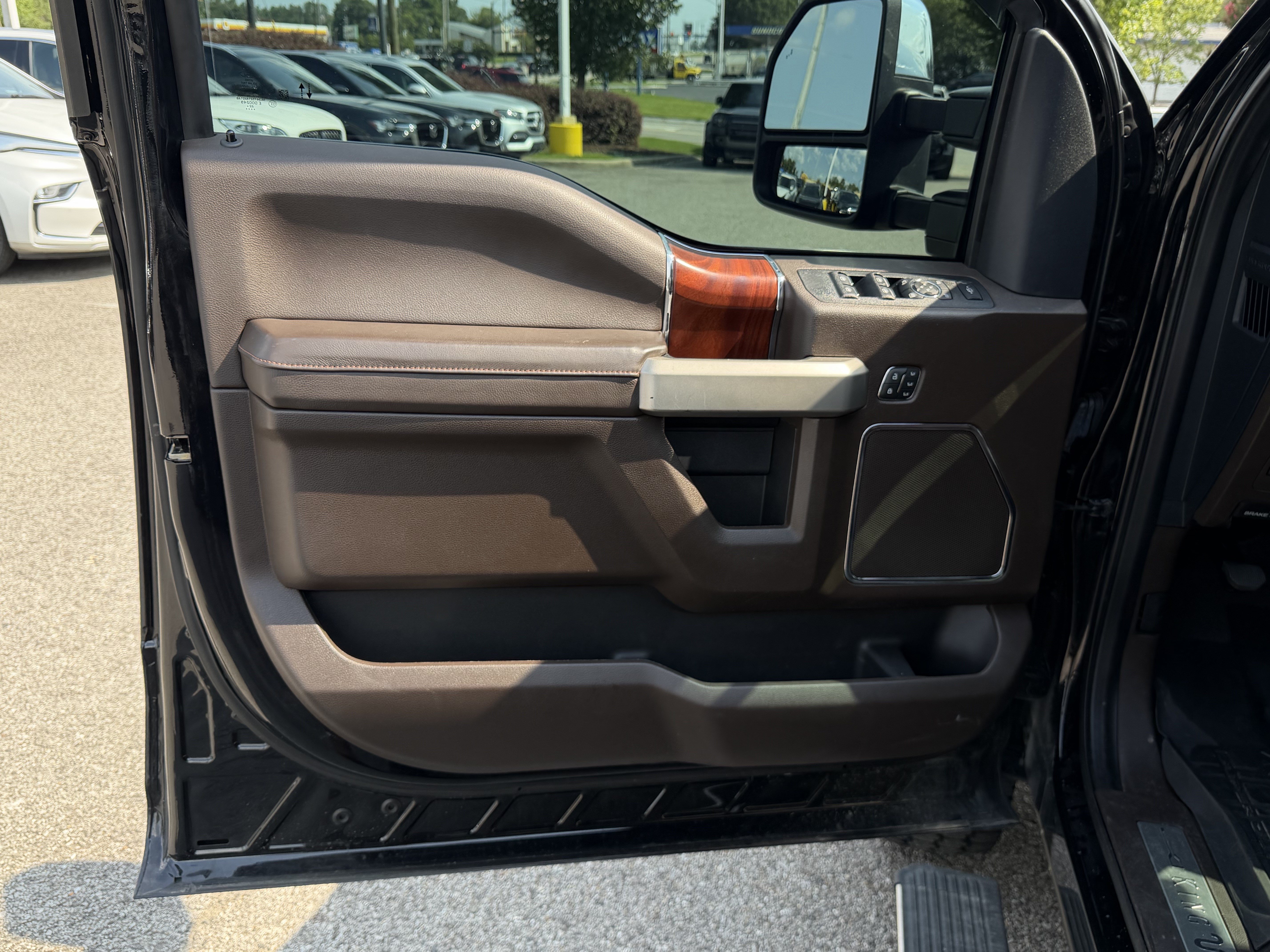 Used 2022 Ford F450 King Ranch w/ King Ranch Ultimate Package AWD/4WD image 14