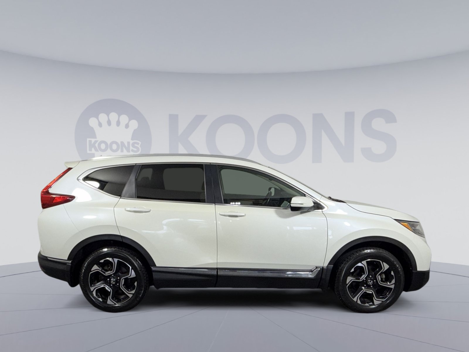 Used 2018 Honda CR-V Touring image 8