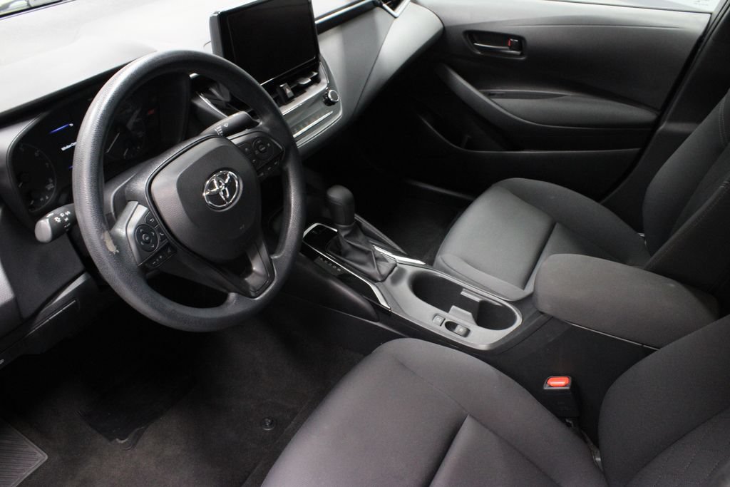 Used 2024 Toyota Corolla LE FWD image 19