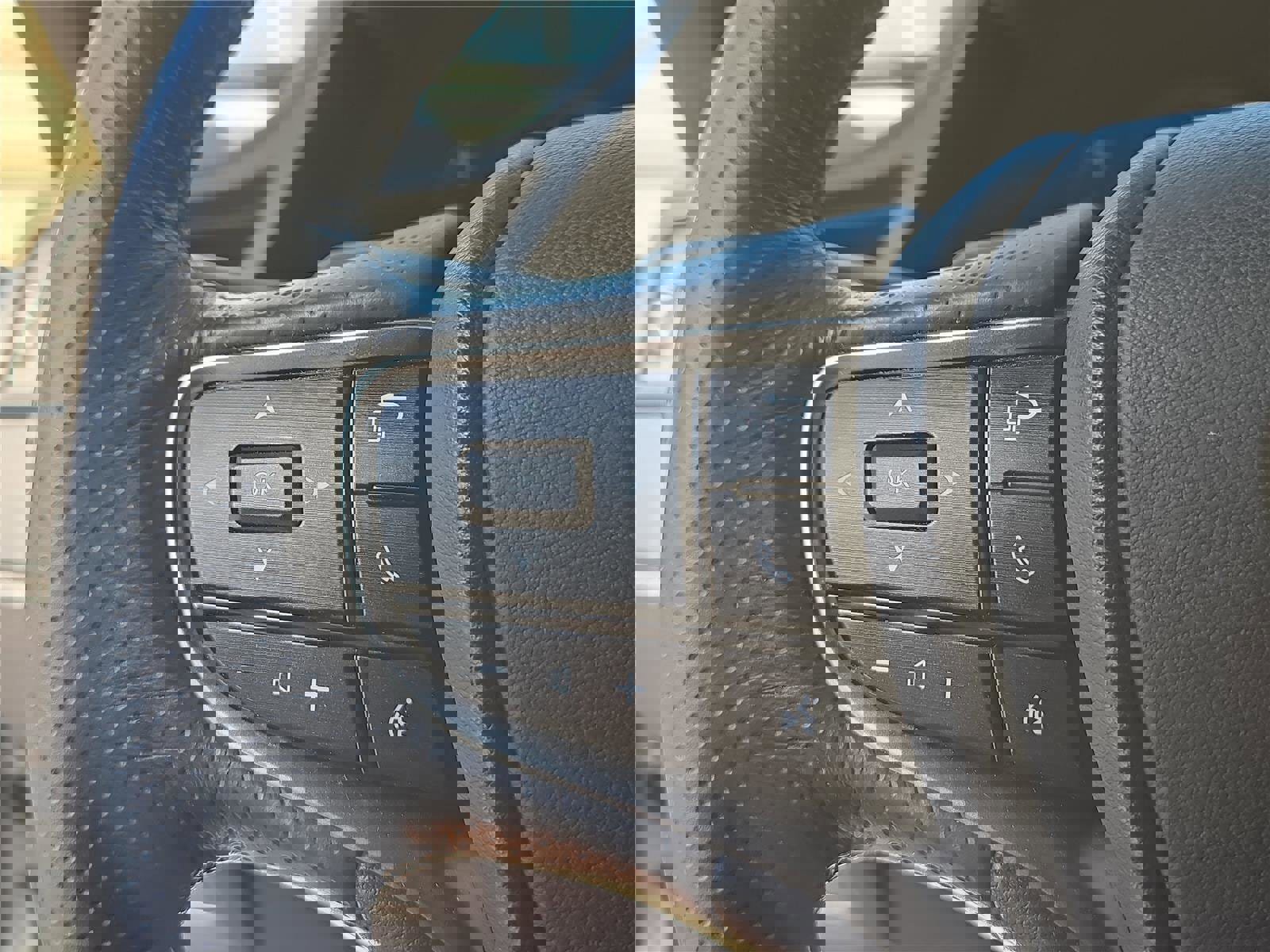 Used 2022 Lexus ES 350 F Sport image 18