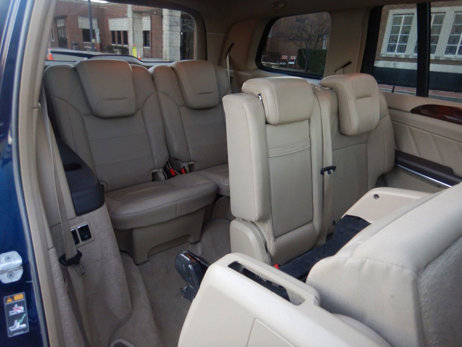 Used 2013 Mercedes-Benz GL 550 4MATIC image 23