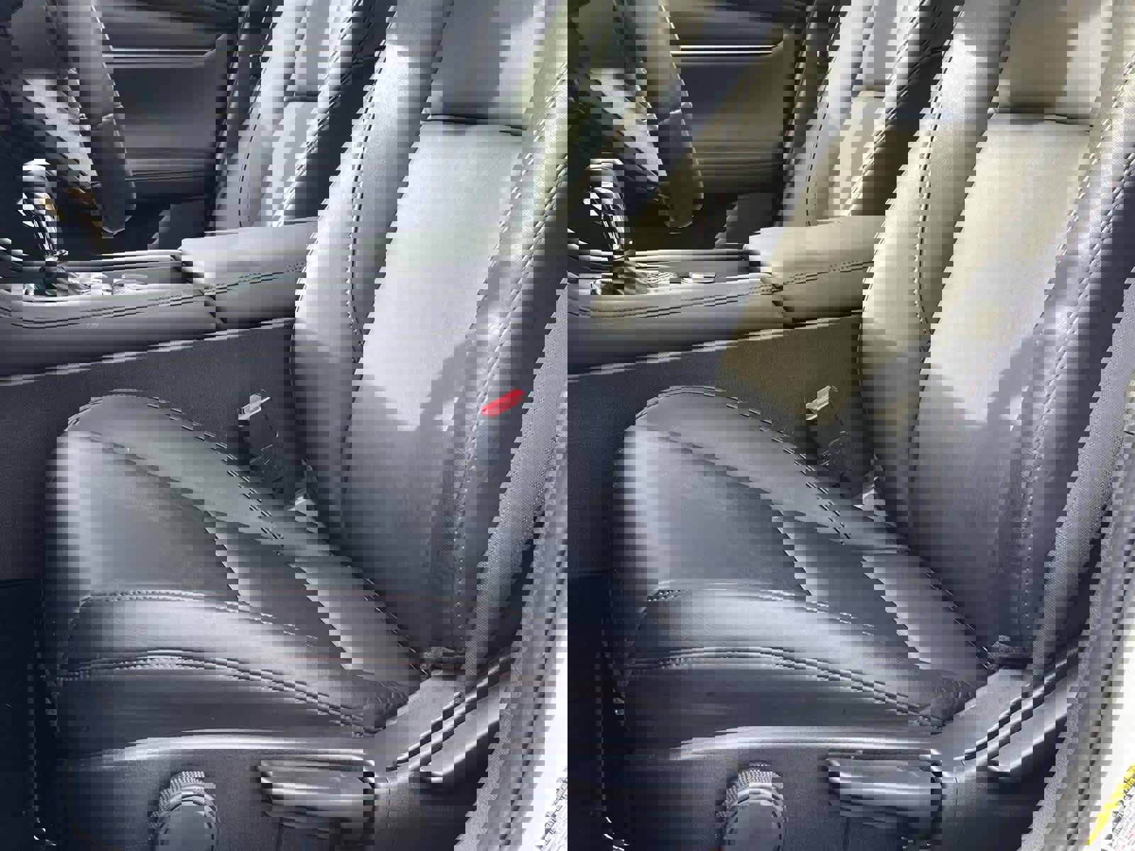 Used 2021 MAZDA MAZDA3 s image 12