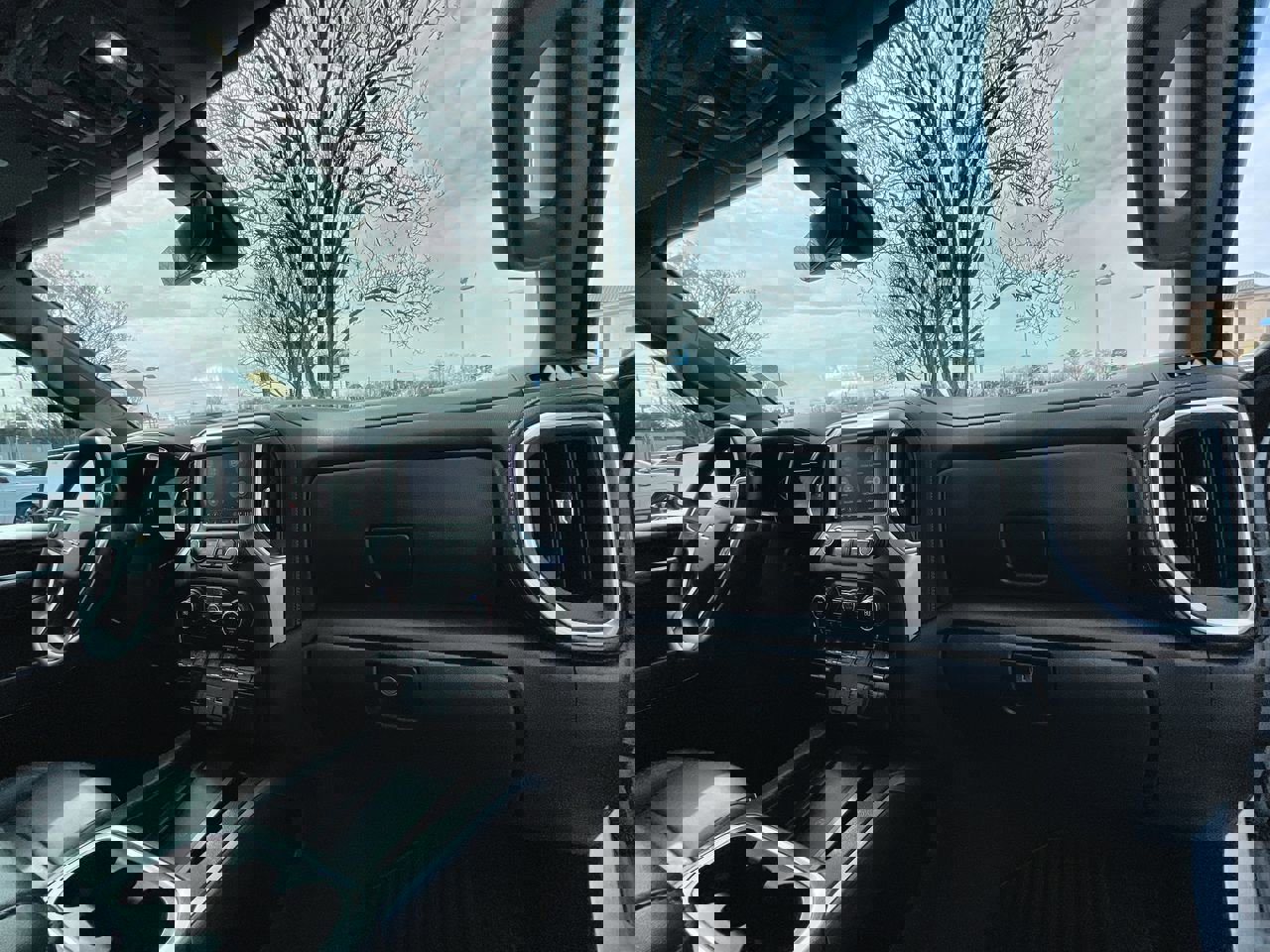 Used 2021 Chevrolet Silverado 1500 LTZ w/ Technology Package image 30