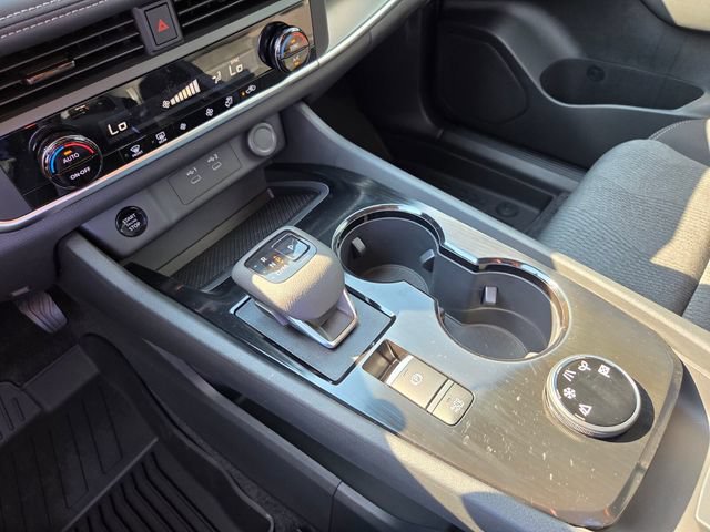 New 2026 Nissan Rogue SV AWD/4WD image 19