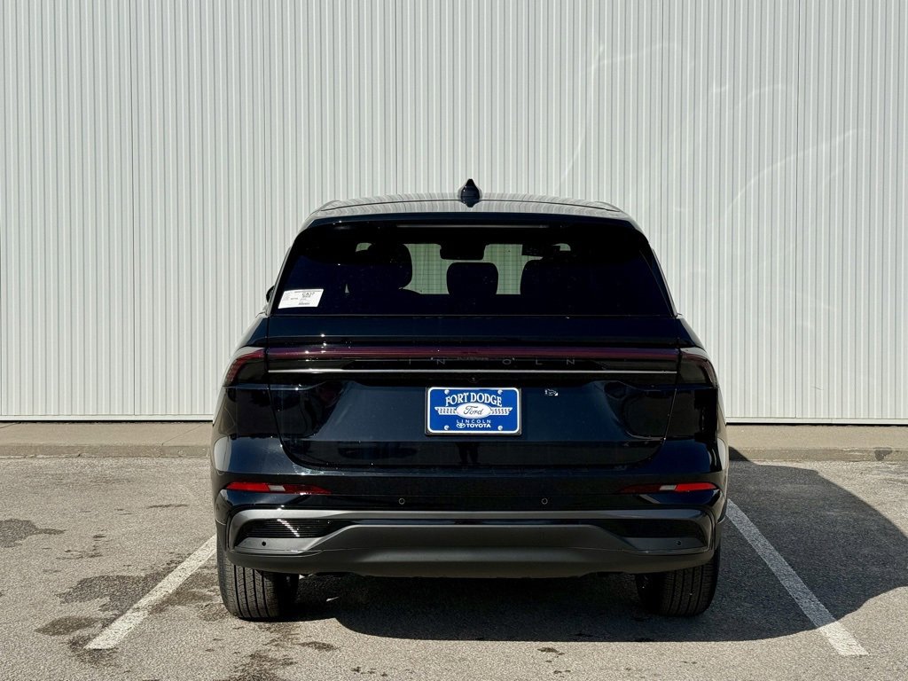 New 2025 Lincoln Nautilus Premier w/ Jet Appearance Package image 4