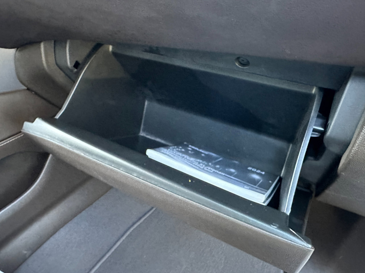 Used 2024 GMC Yukon XL SLT w/ SLT Luxury Package image 37