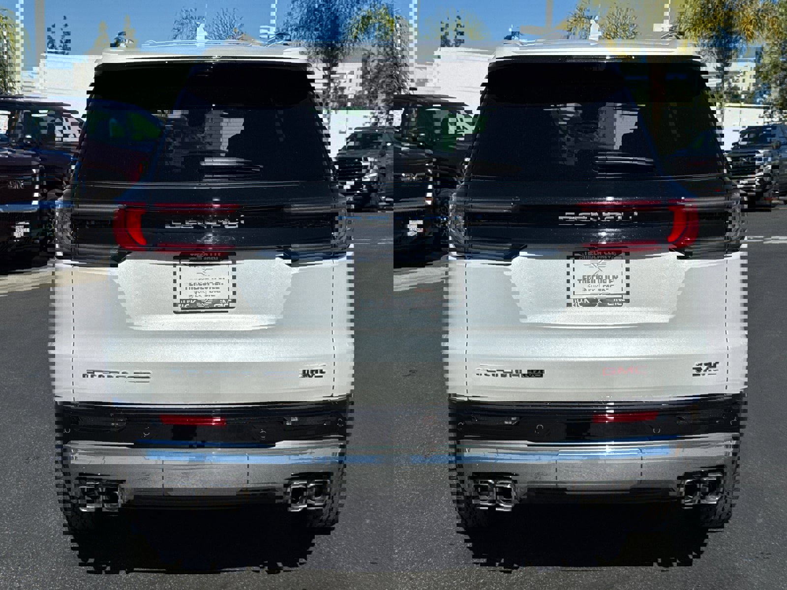 Used 2025 GMC Acadia Denali w/ Super Cruise Package image 15