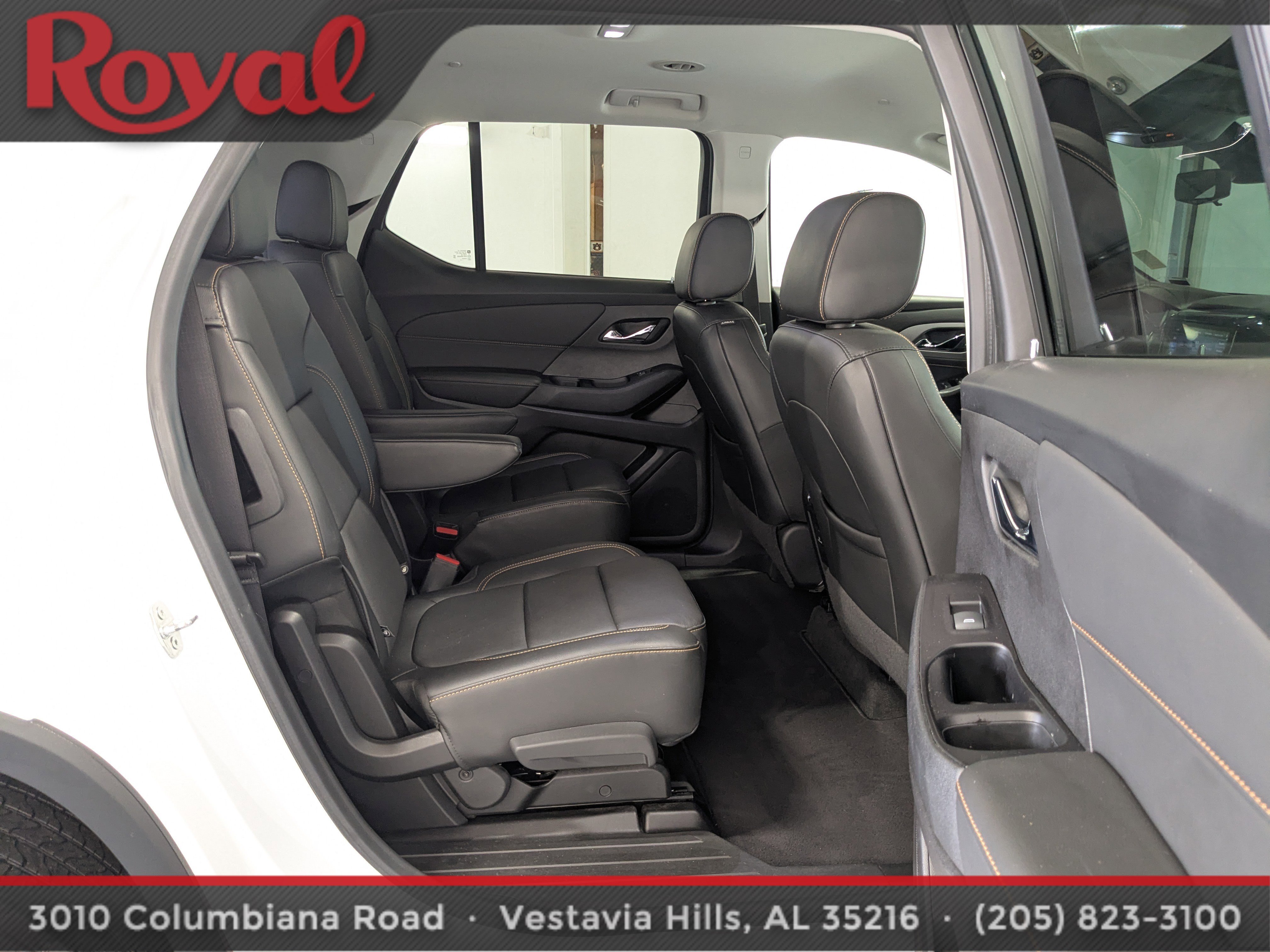 Used 2020 Chevrolet Traverse LT w/ LT Premium Package image 10