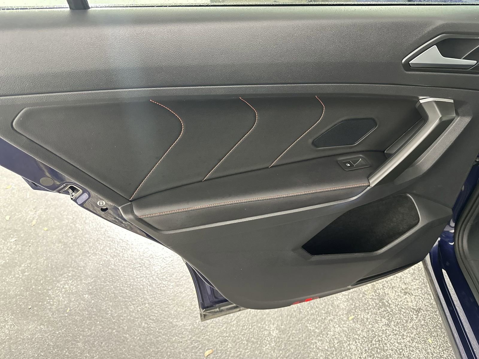 Used 2024 Volkswagen Tiguan Wolfsburg Edition image 34