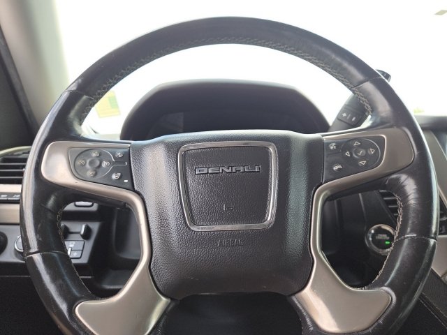 Used 2017 GMC Yukon XL Denali w/ Open Road Package AWD/4WD image 20