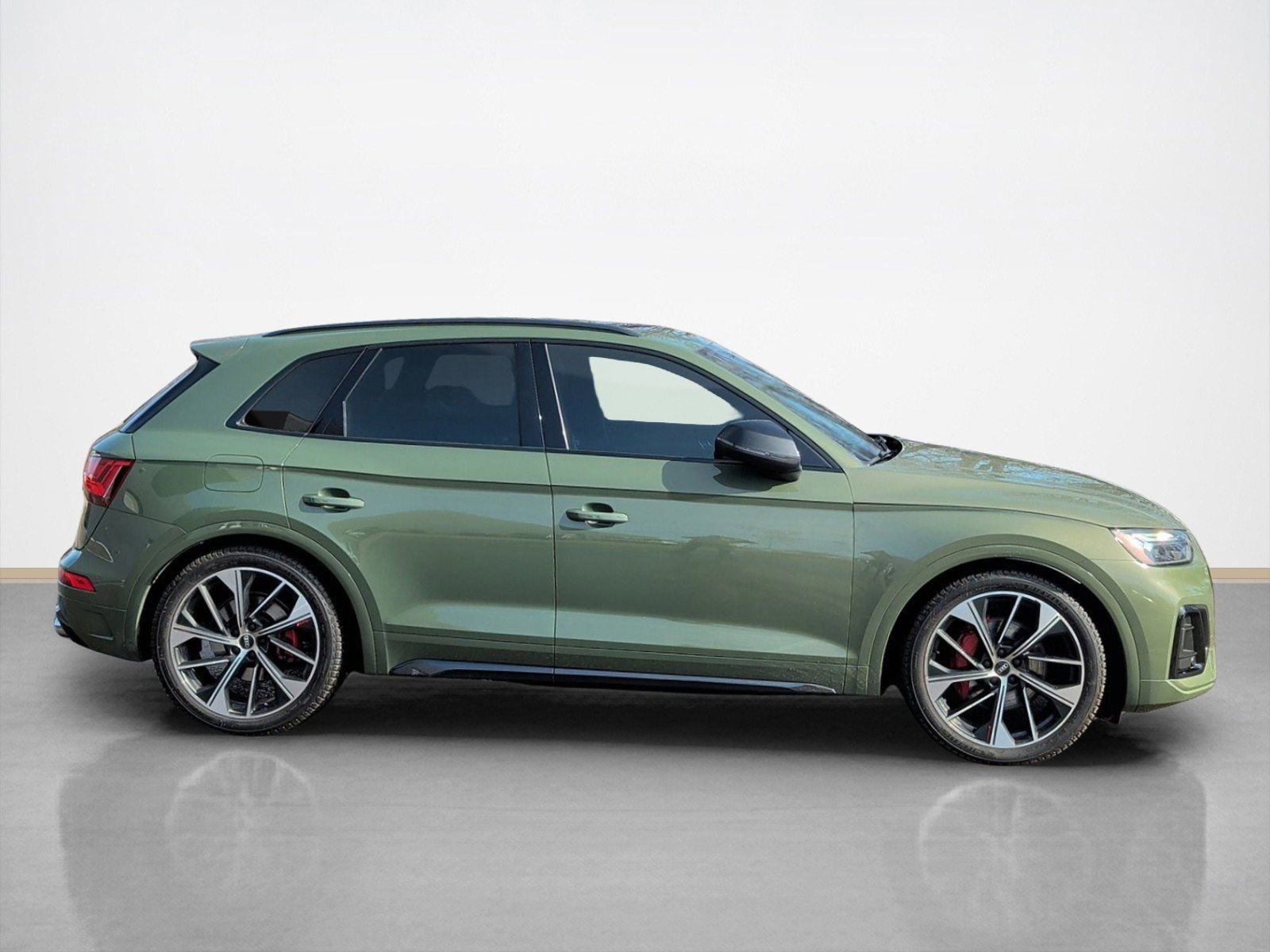 Used 2021 Audi SQ5 Premium Plus image 2