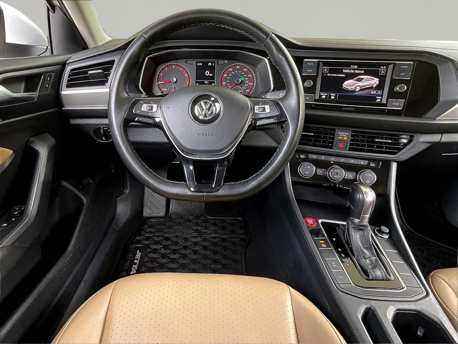 Used 2019 Volkswagen Jetta SE w/ Cold Weather Package FWD image 8