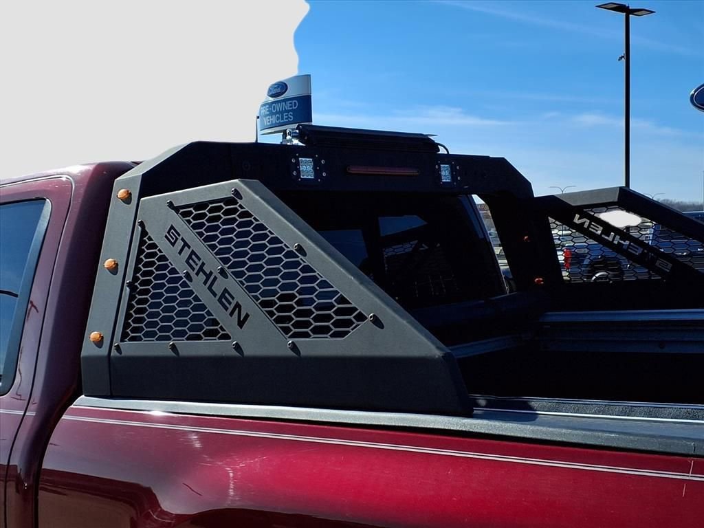 Used 2020 Nissan Titan SL w/ Moonroof Package image 34