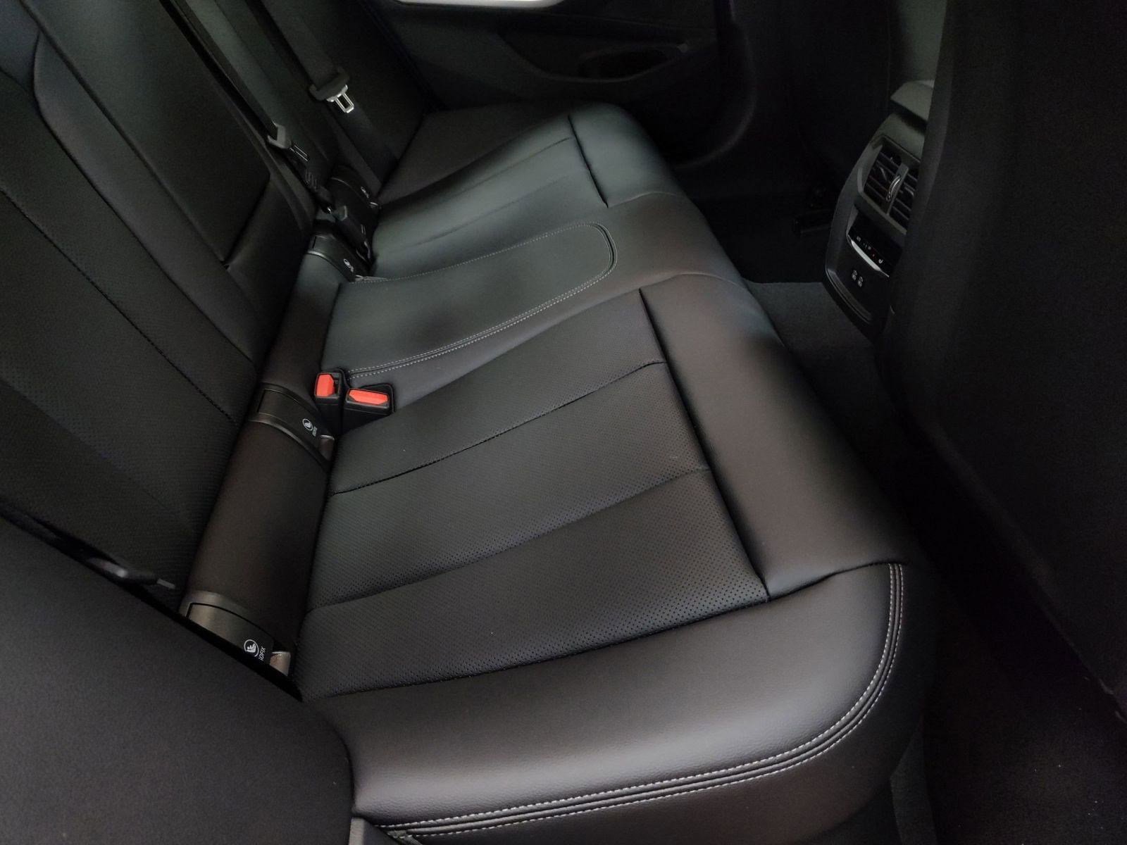 New 2026 BMW 330i xDrive 330i NA xDrive w/ Convenience Package image 27