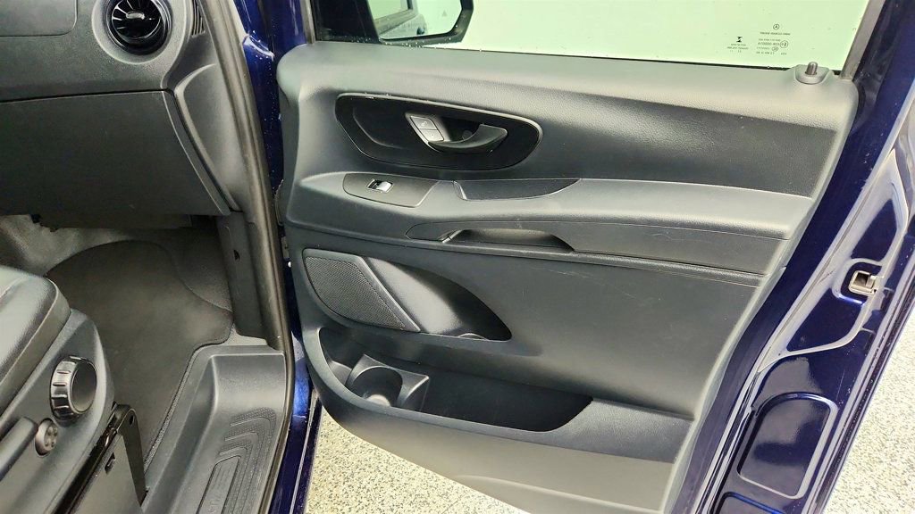 Used 2021 Mercedes-Benz Metris Passenger image 26