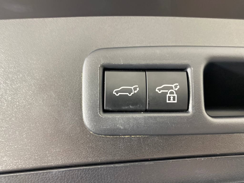 Used 2022 Lexus UX 250h w/ Premium Package image 33