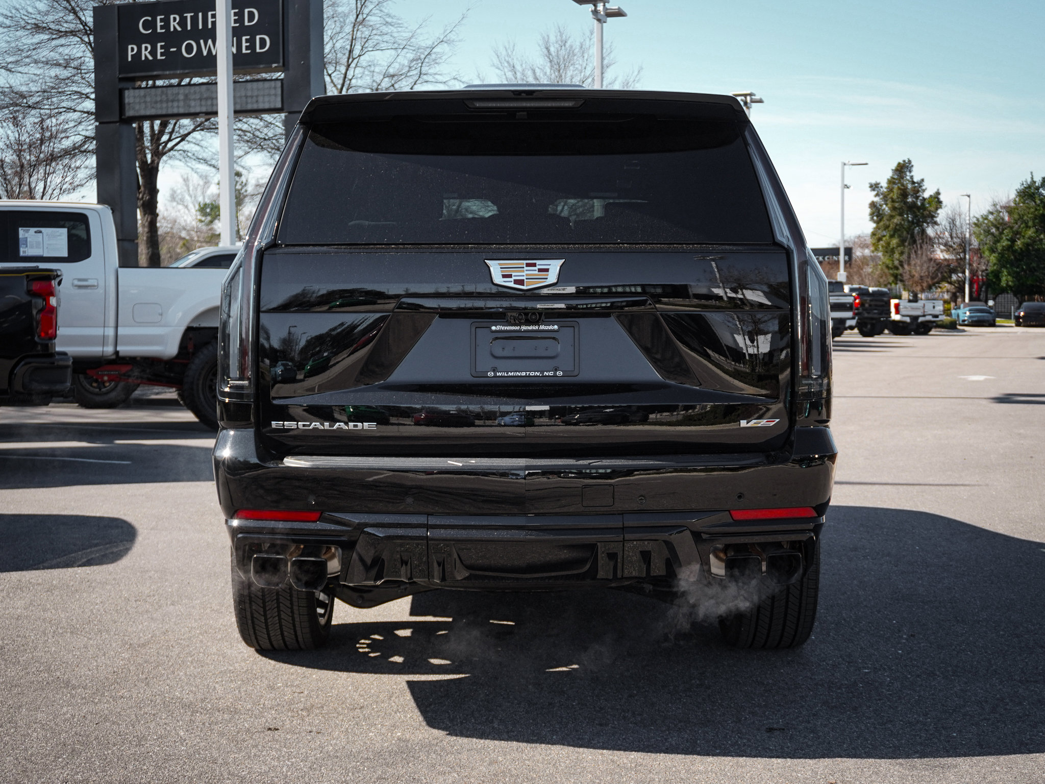 Used 2026 Cadillac Escalade V image 9