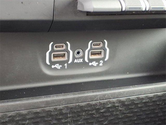 Used 2024 RAM 1500 Laramie image 9