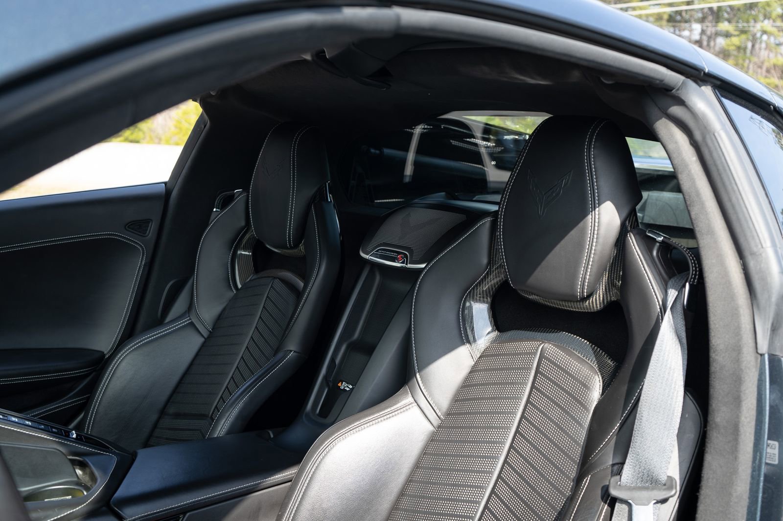 Used 2020 Chevrolet Corvette Stingray Premium Cpe w/ 3LT Preferred Equipment Group image 31