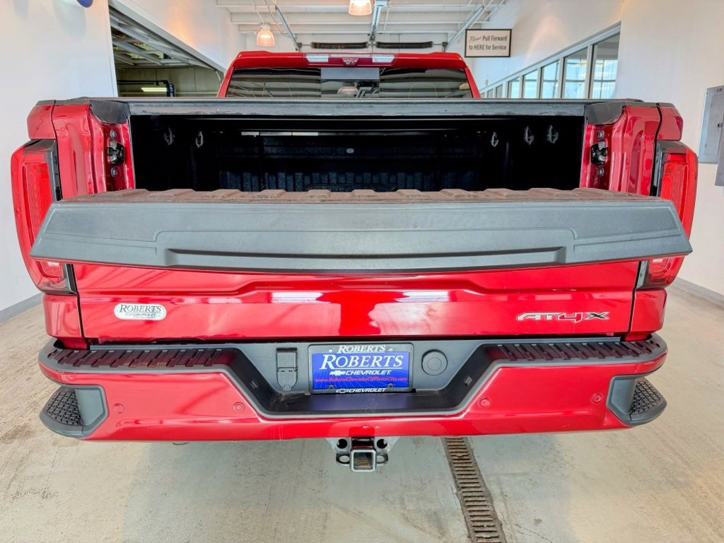 Used 2022 GMC Sierra 1500 AT4X image 7