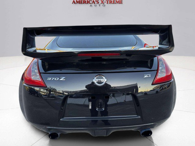 Used 2017 Nissan 370Z image 4