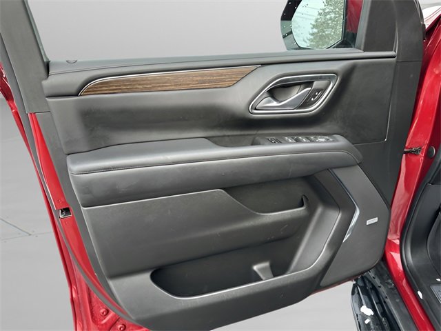 Used 2022 Chevrolet Suburban High Country image 32