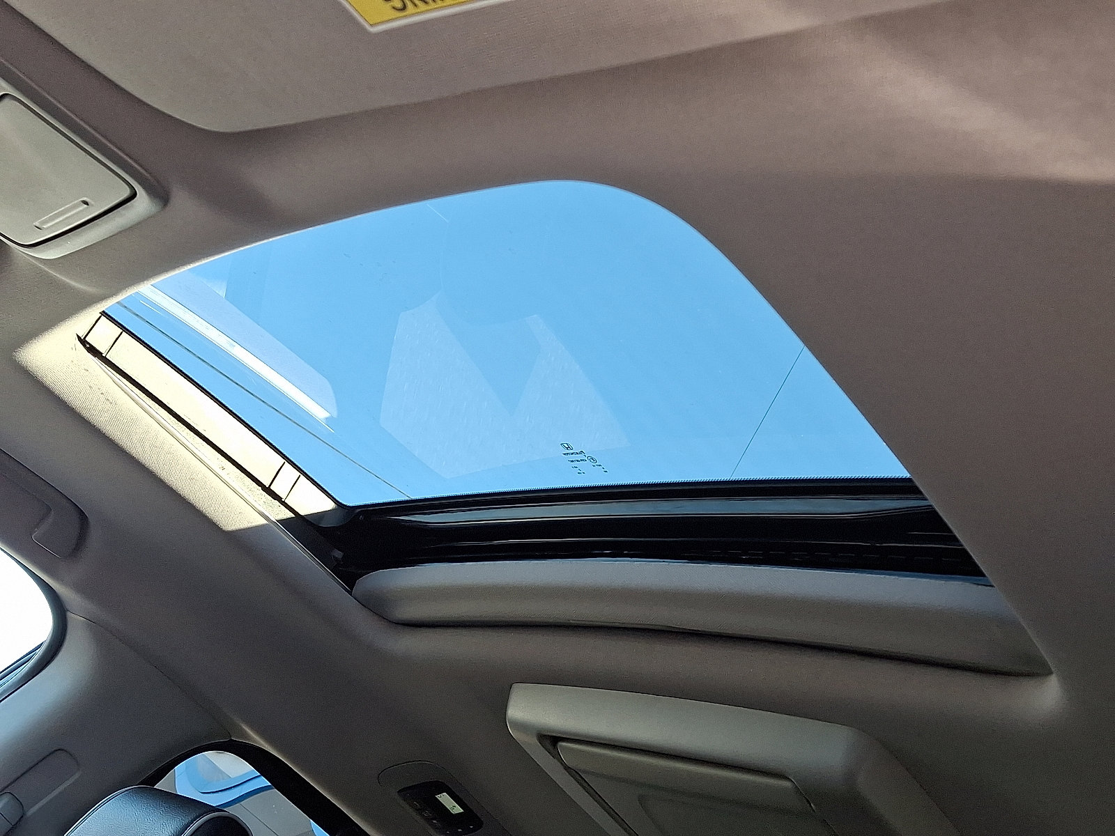 Used 2023 Honda Odyssey Elite image 20