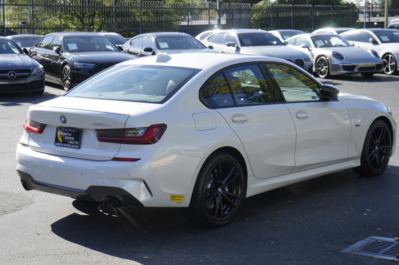 Used 2022 BMW 330e w/ M Sport Package image 8