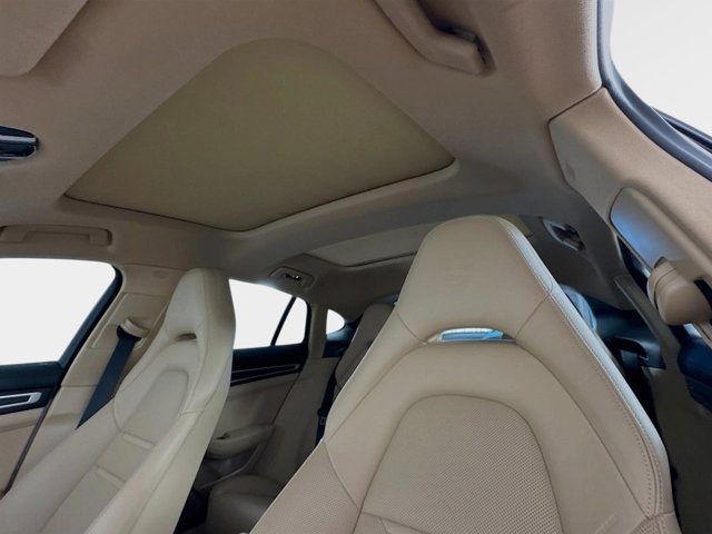 Used 2023 Porsche Panamera 4 Platinum Edition image 14