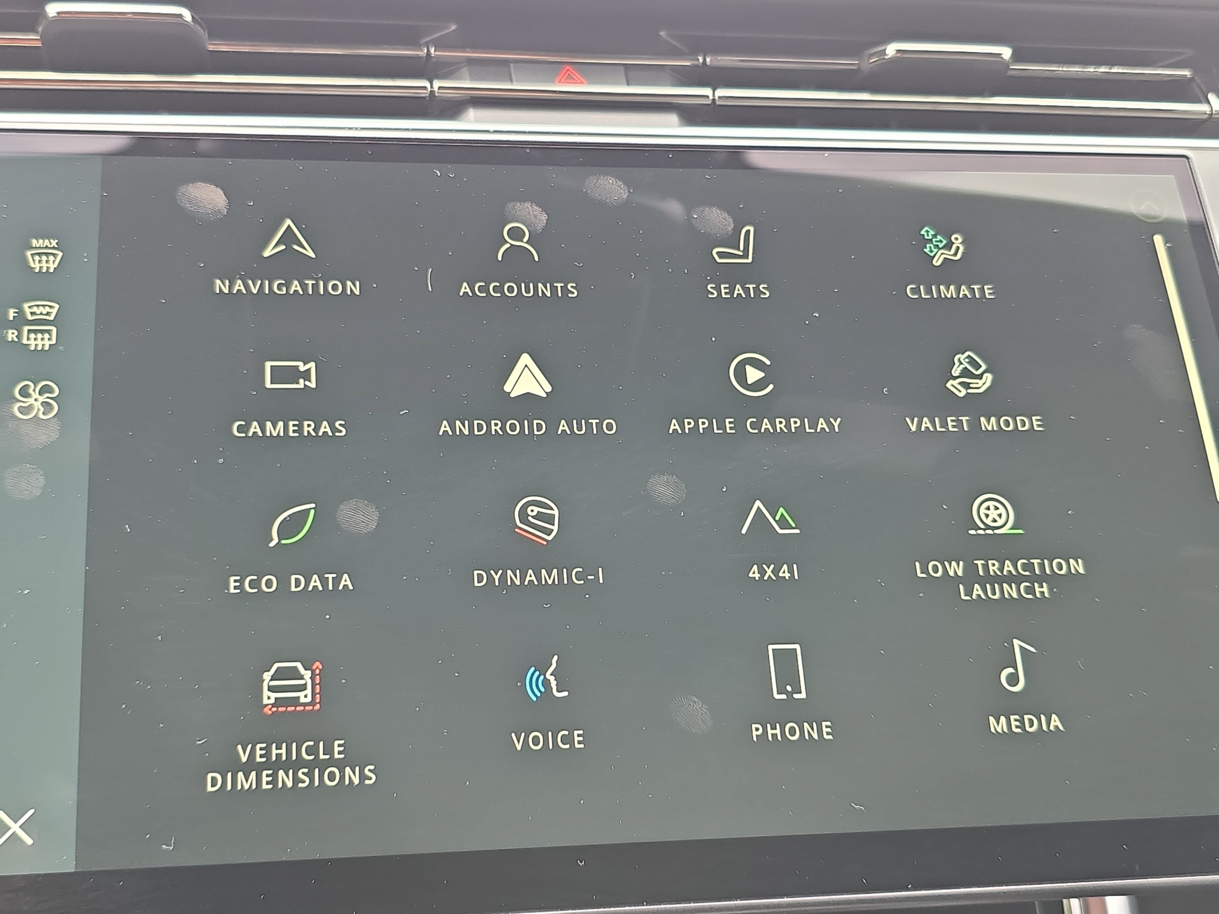 Certified 2024 Land Rover Range Rover SE AWD/4WD image 21
