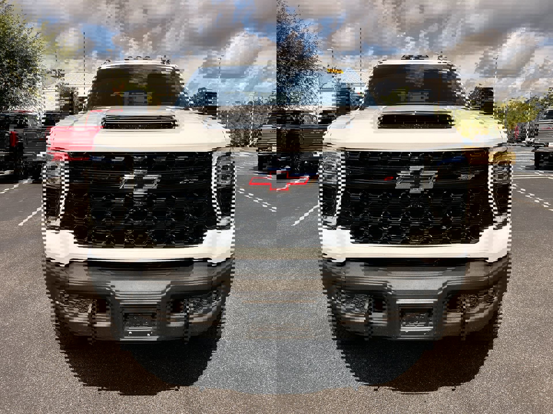 Used 2024 Chevrolet Silverado 2500 ZR2 w/ ZR2 Bison Edition image 3