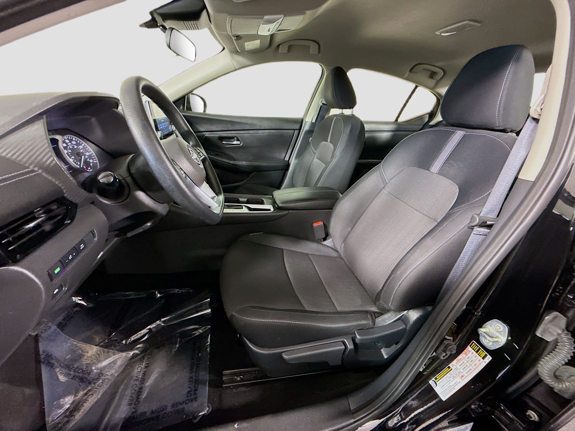 Used 2025 Nissan Sentra SV FWD image 22